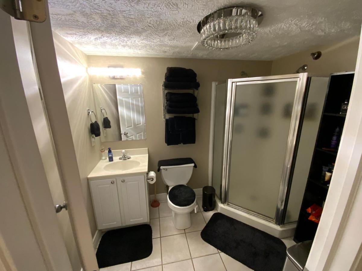 Blackout Themed Residence In The Prime Heart Of Omaha'S Old Market! Eksteriør bilde
