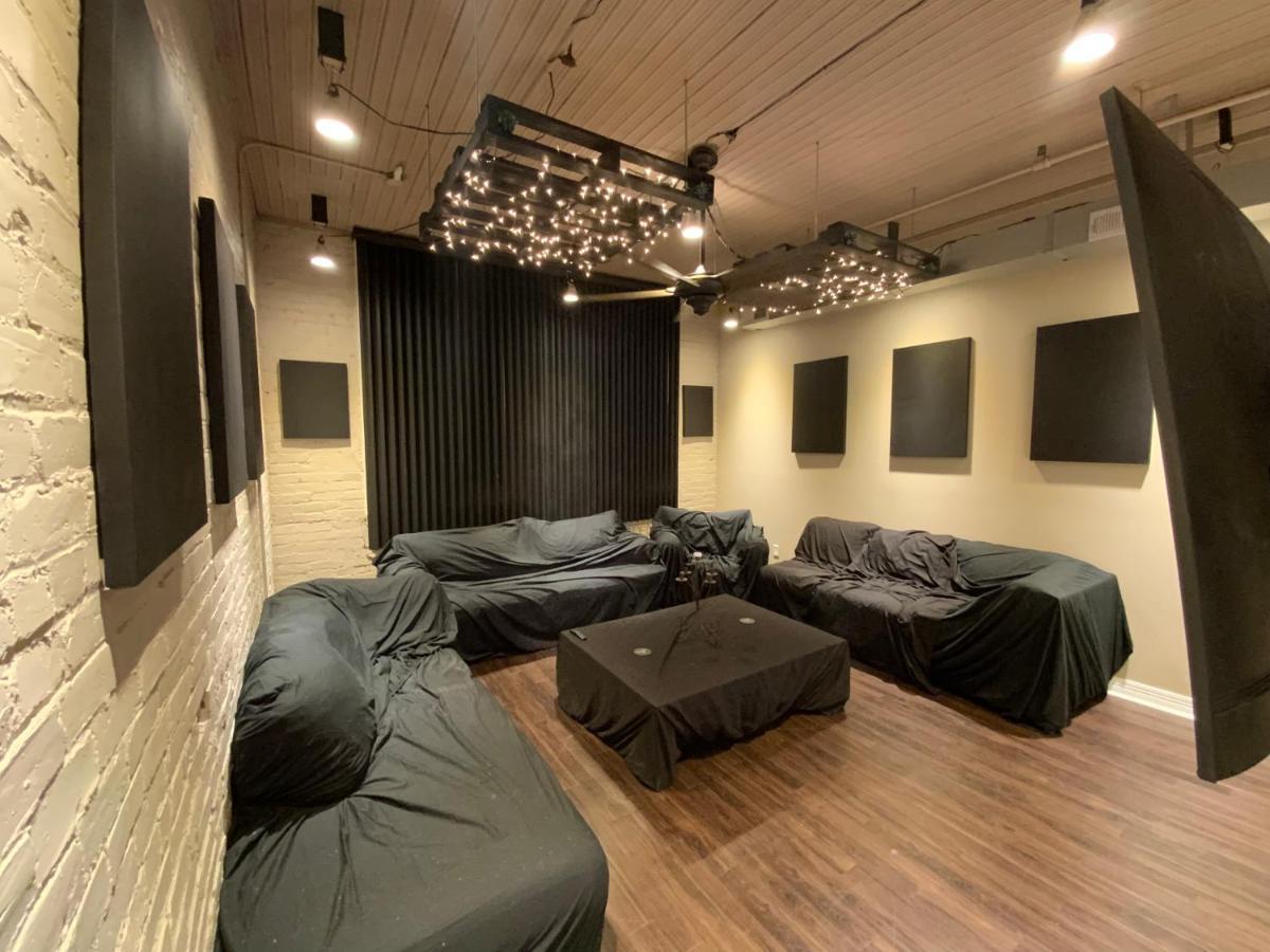 Blackout Themed Residence In The Prime Heart Of Omaha'S Old Market! Eksteriør bilde